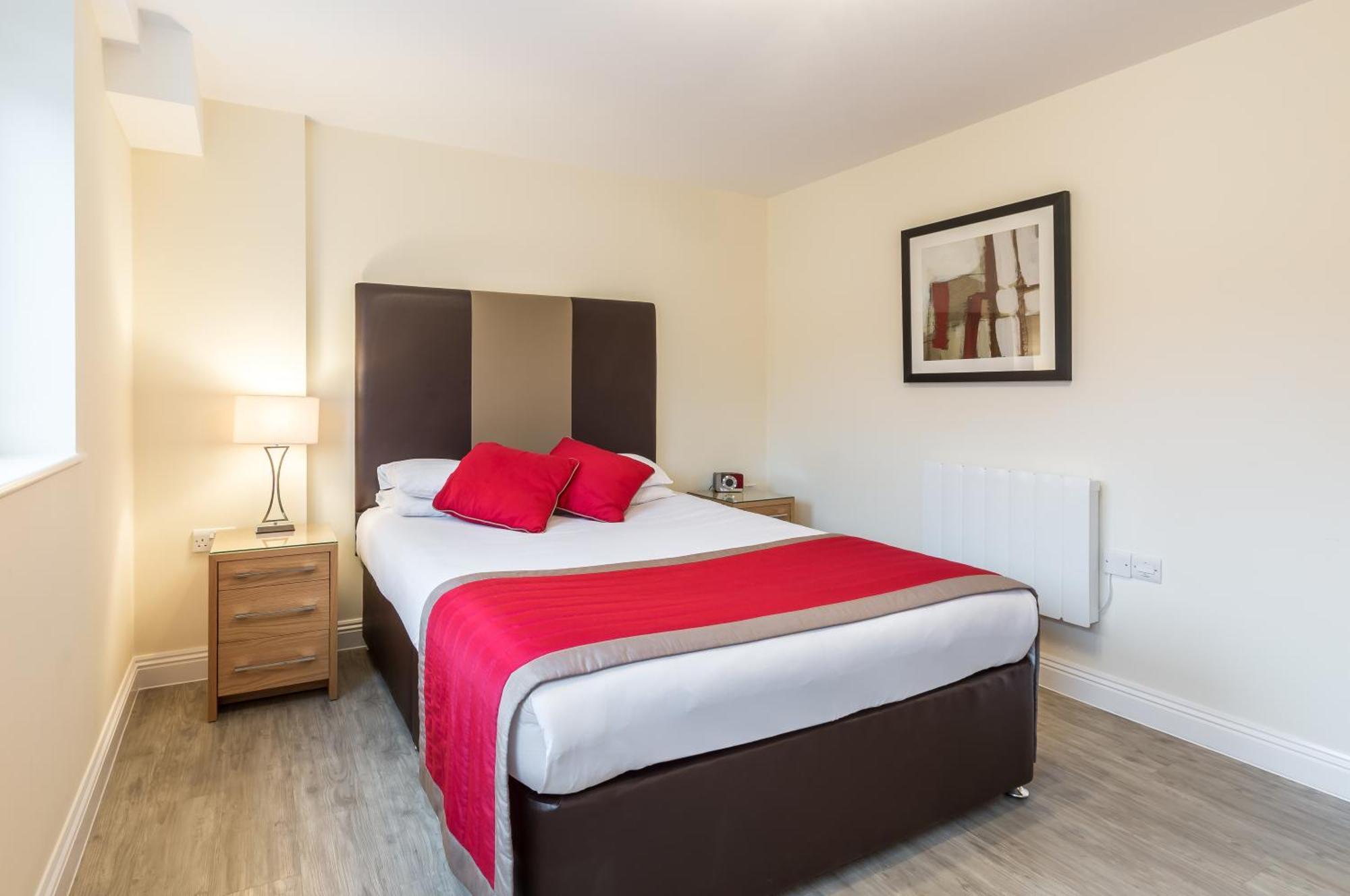 House Of Fisher - Central Point Basingstoke Extérieur photo